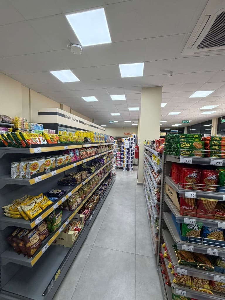 Atıştırmalık ve gıda reyonu — Markam Alışveriş · Yeşiltepe CarrefourSA